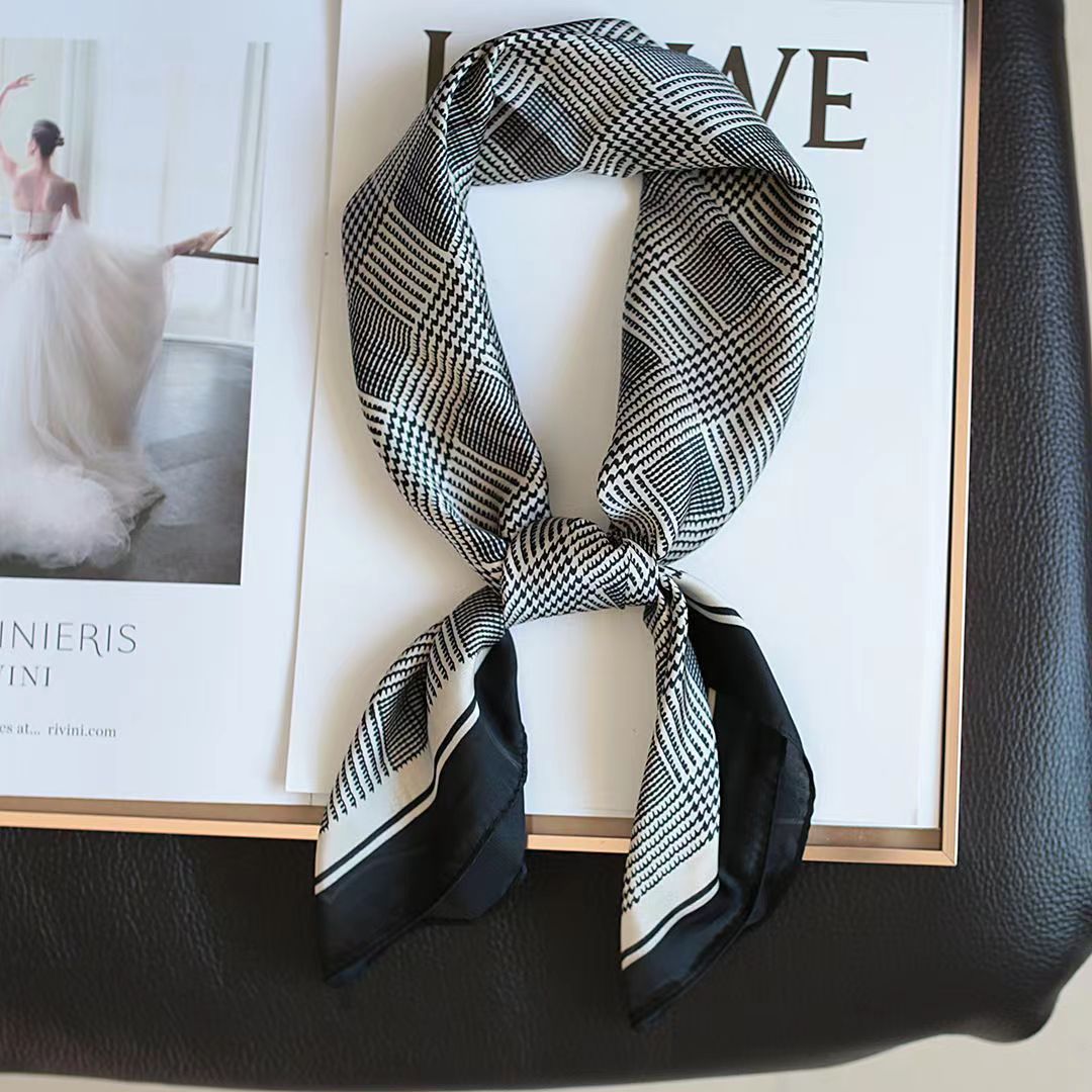 New Fashion Zebra Printed Squa - огляд і ціна Silk Neck Scarf